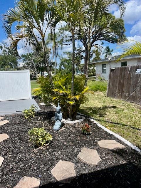 SOUTH VENICE - Residential