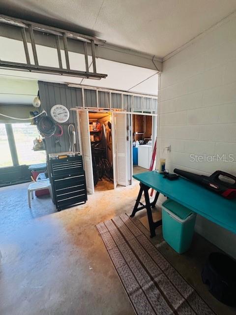 SOUTH VENICE - Residential