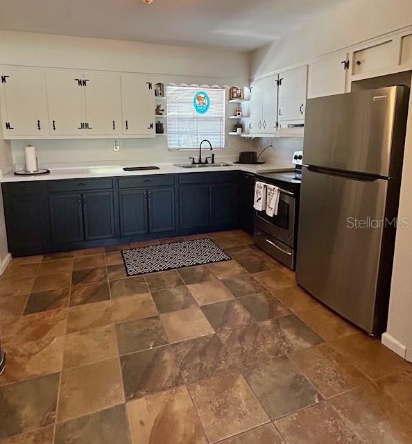 SOUTH VENICE - Residential