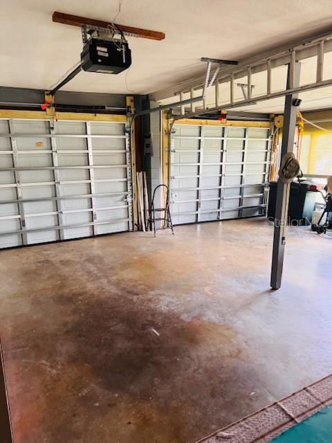 SOUTH VENICE - Residential