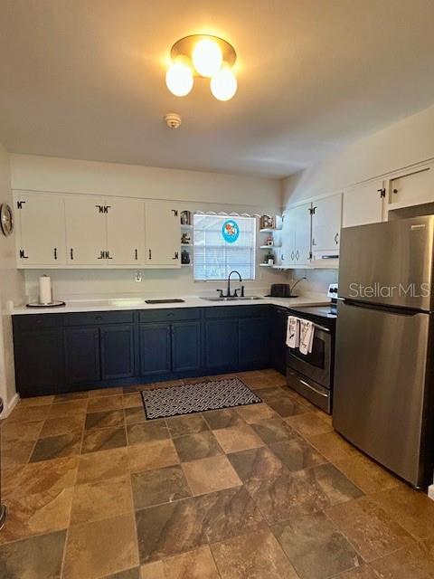 SOUTH VENICE - Residential