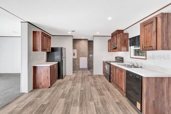 HOLIDAY HEIGHTS - Residential