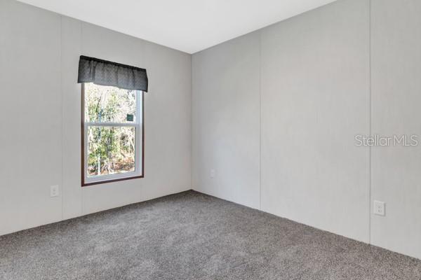 HOLIDAY HEIGHTS - Residential