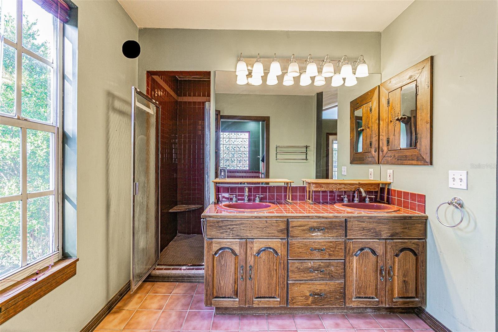 TAMPAS NORTH SIDE CNTRY CL - Residential