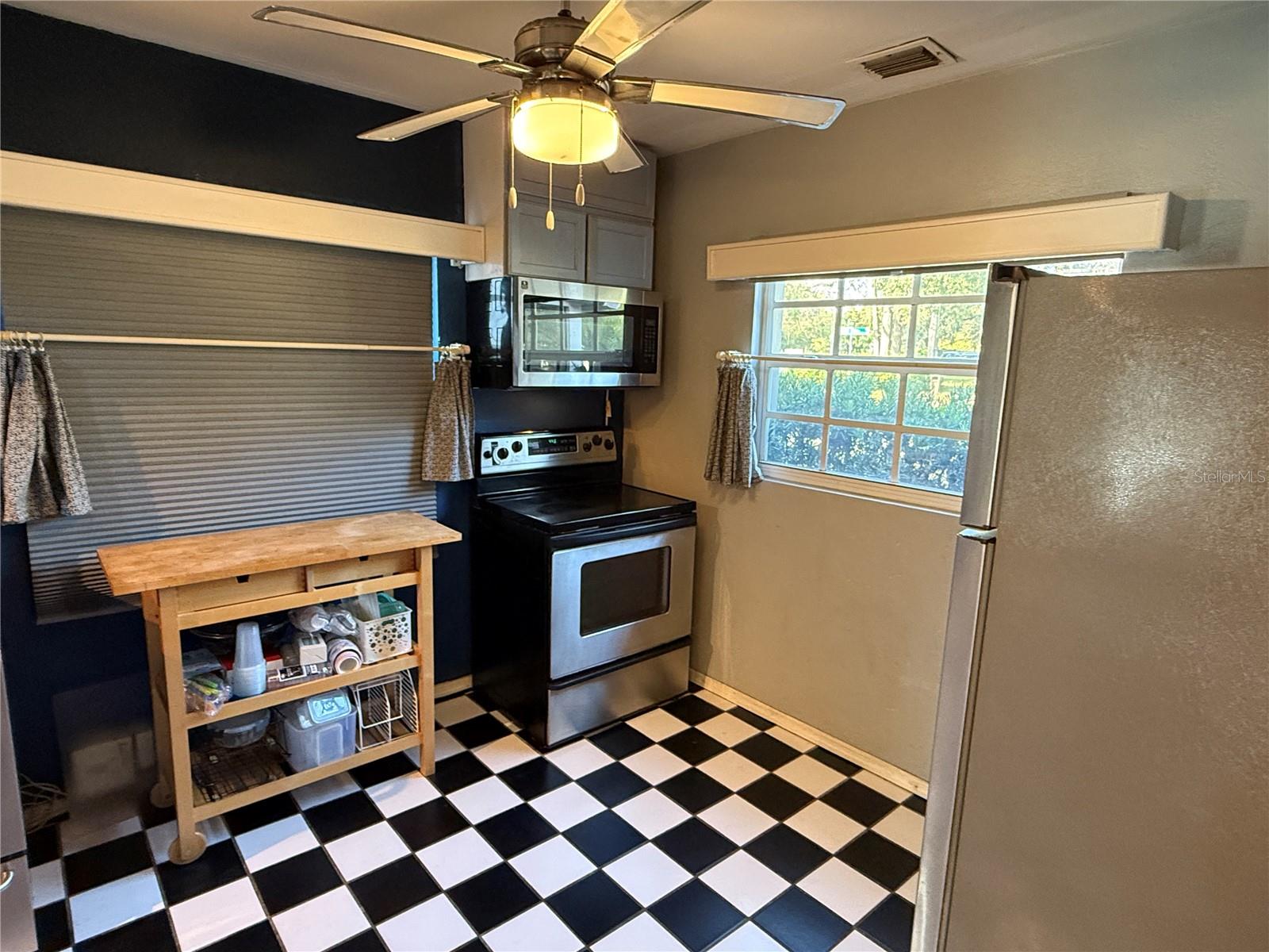 TAMPAS NORTH SIDE CNTRY CL - Residential