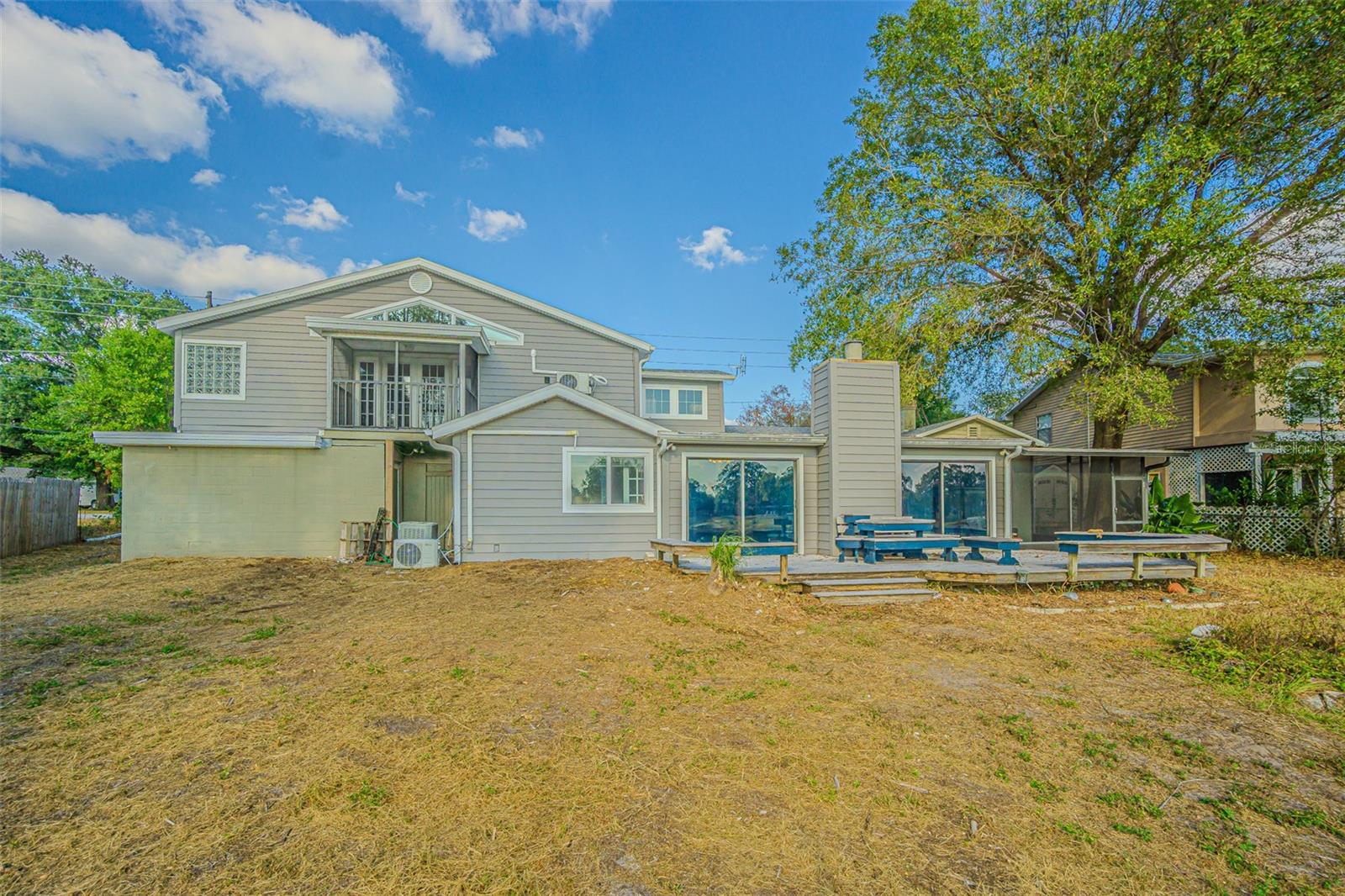 TAMPAS NORTH SIDE CNTRY CL - Residential