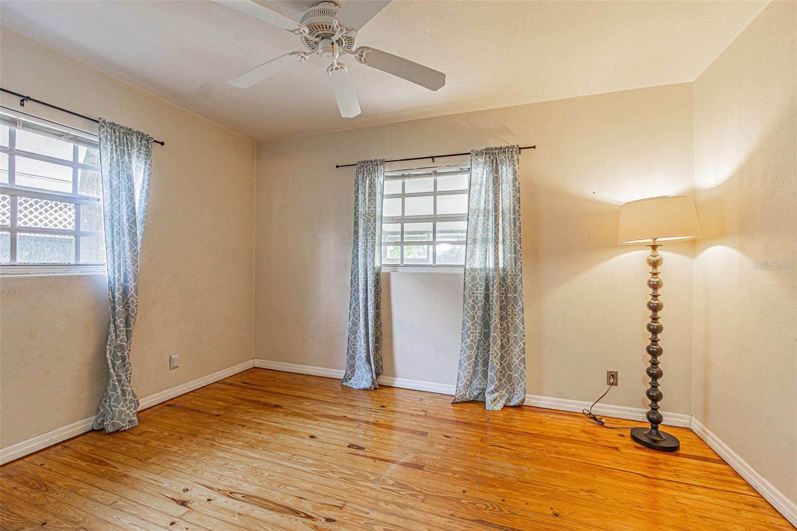 TAMPAS NORTH SIDE CNTRY CL - Residential