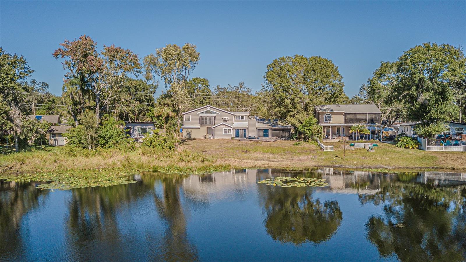 TAMPAS NORTH SIDE CNTRY CL - Residential