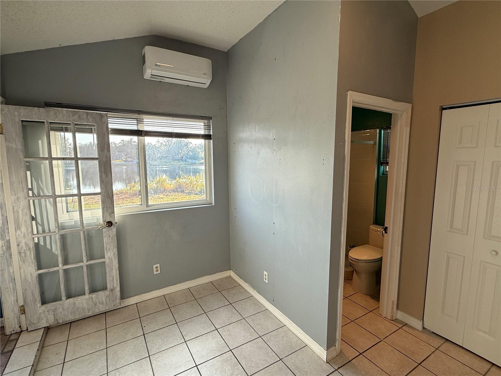 TAMPAS NORTH SIDE CNTRY CL - Residential