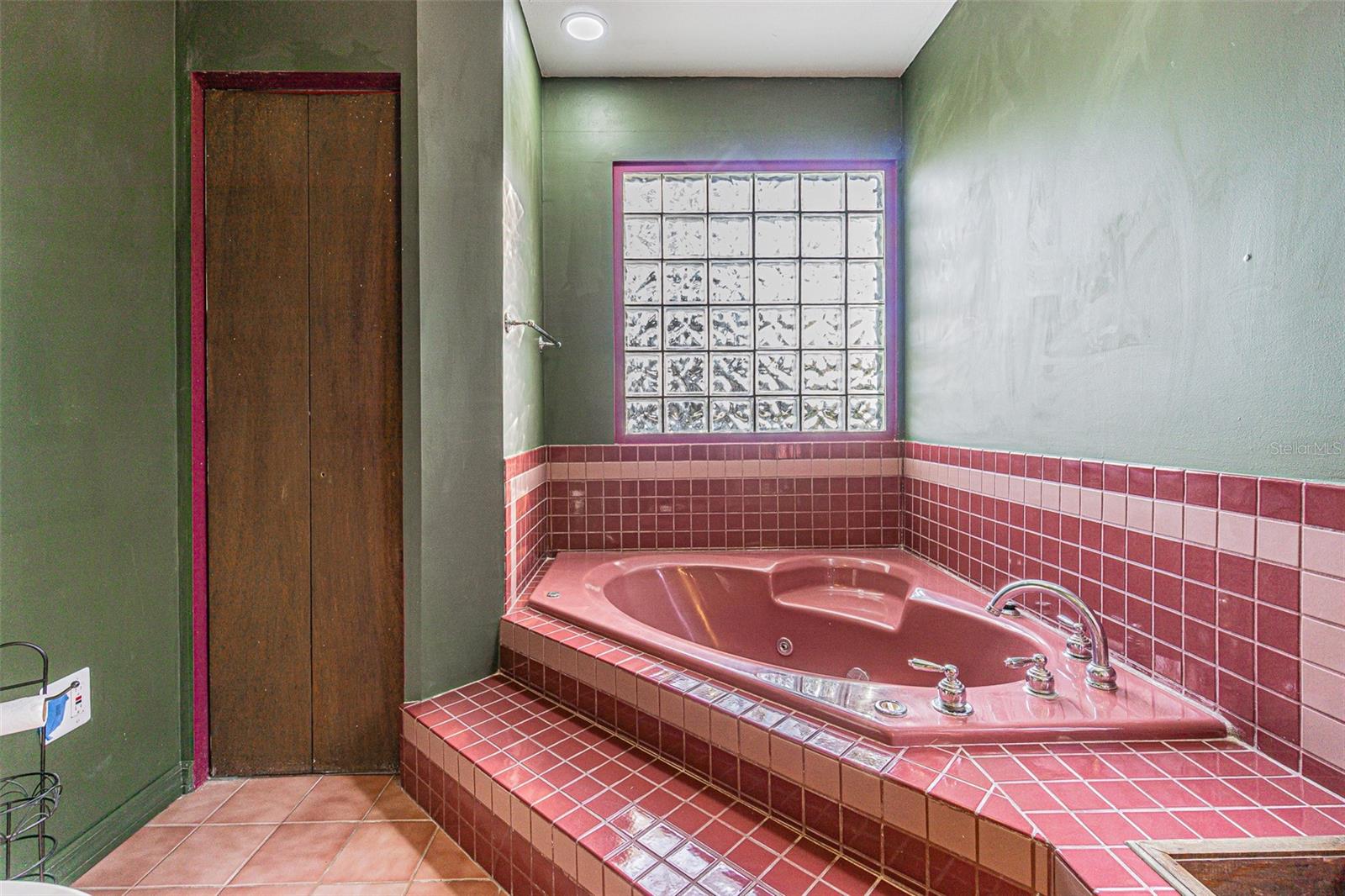 TAMPAS NORTH SIDE CNTRY CL - Residential