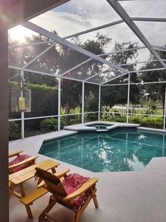 678 LAKEWORTH CIRCLE