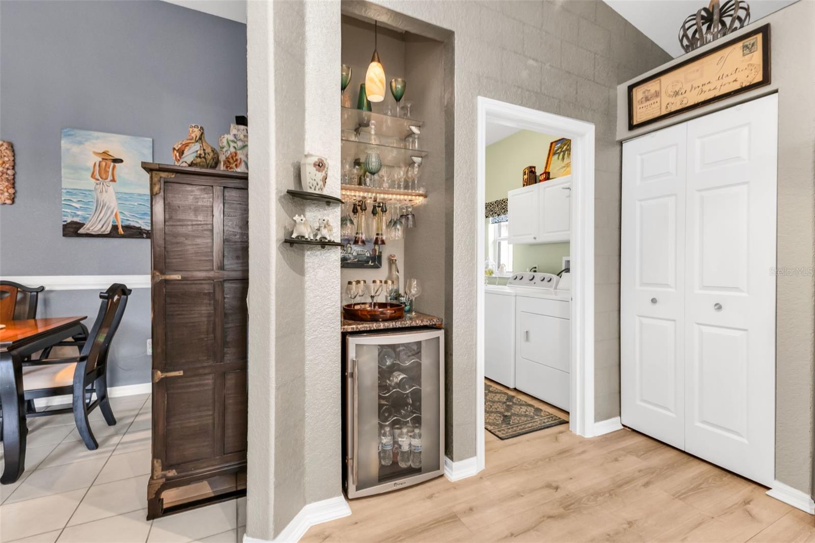 KINGS GATE PH 02 - Residential