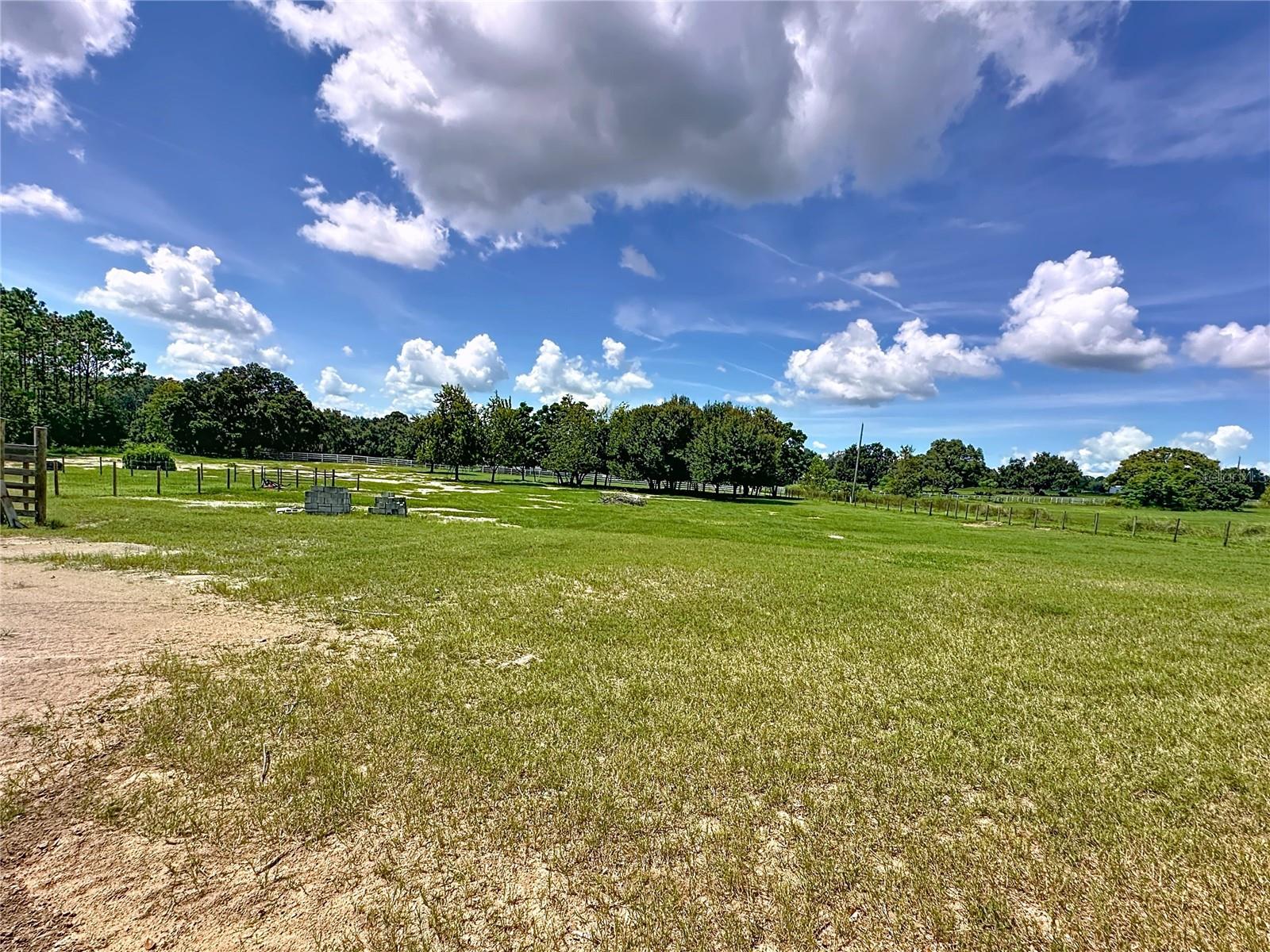 ACREAGE & UNREC - Residential