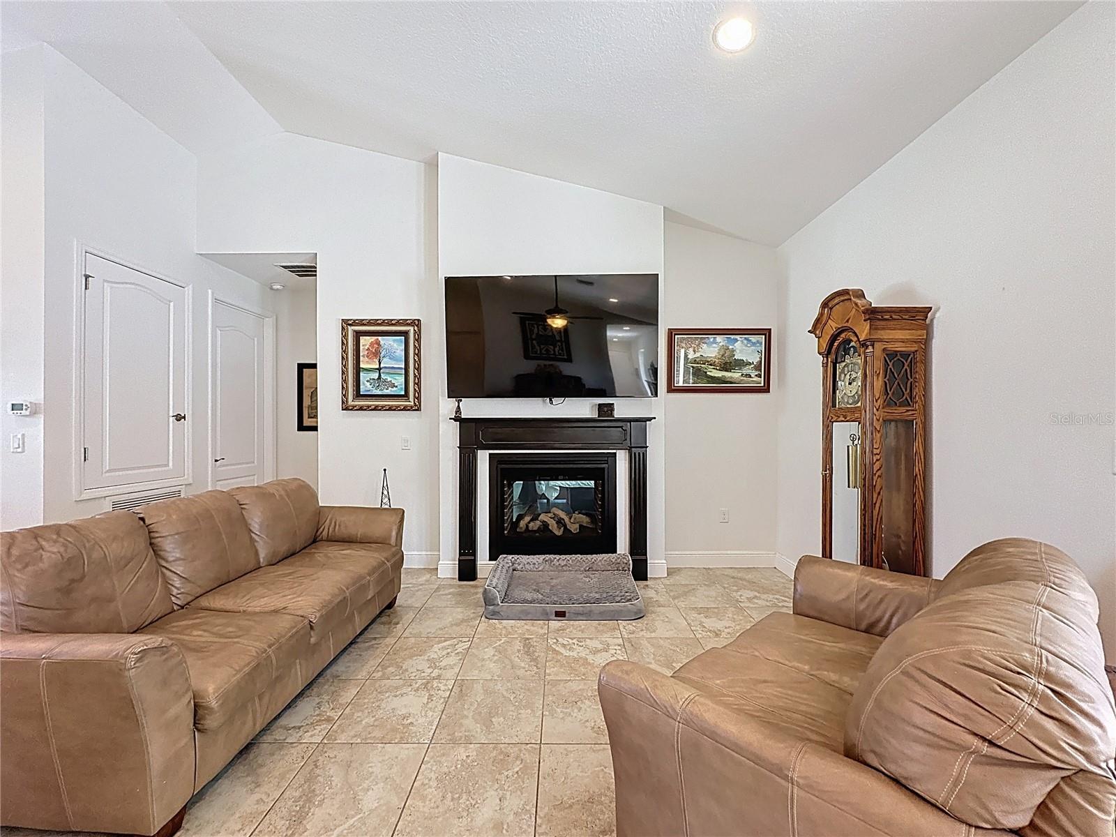 ACREAGE & UNREC - Residential