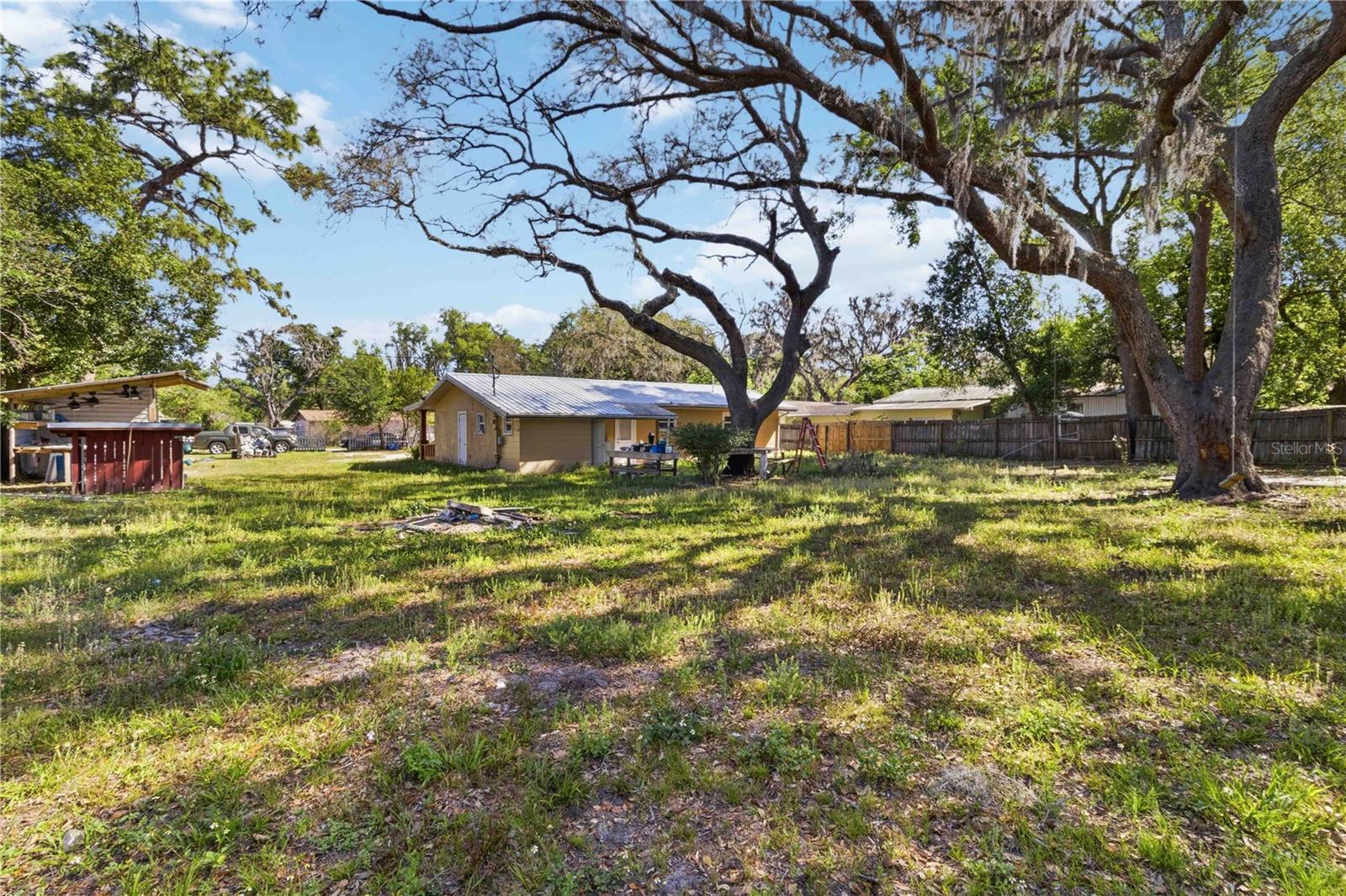 ACREAGE - Residential