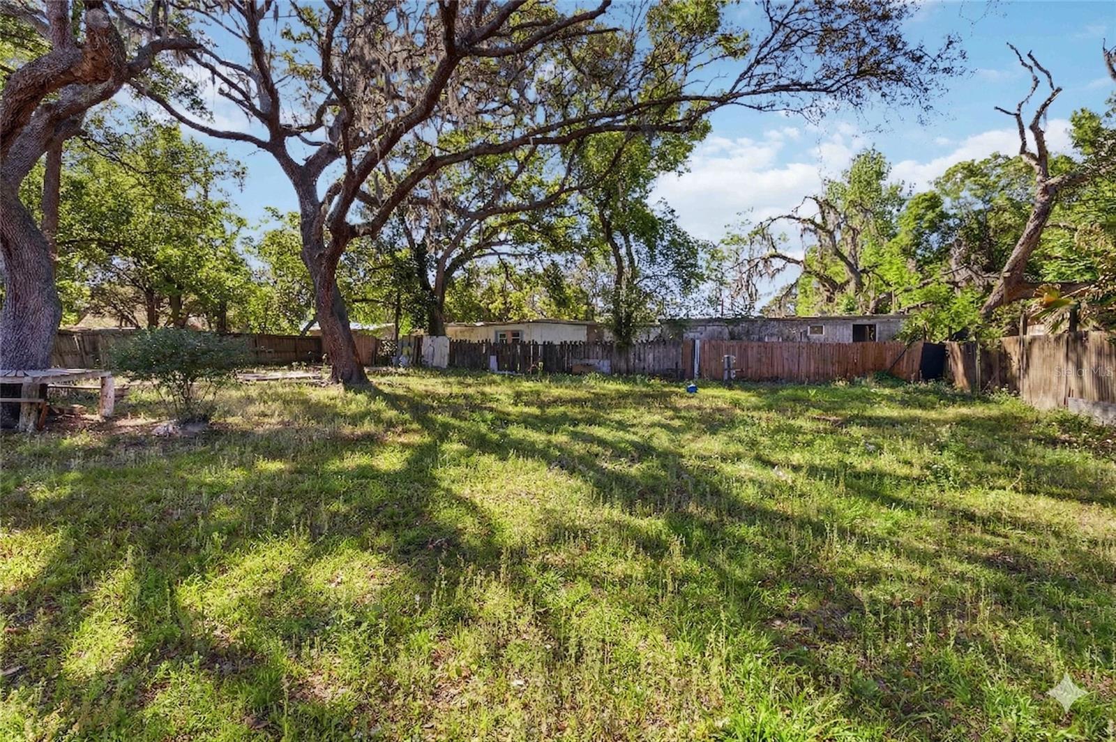 ACREAGE - Residential