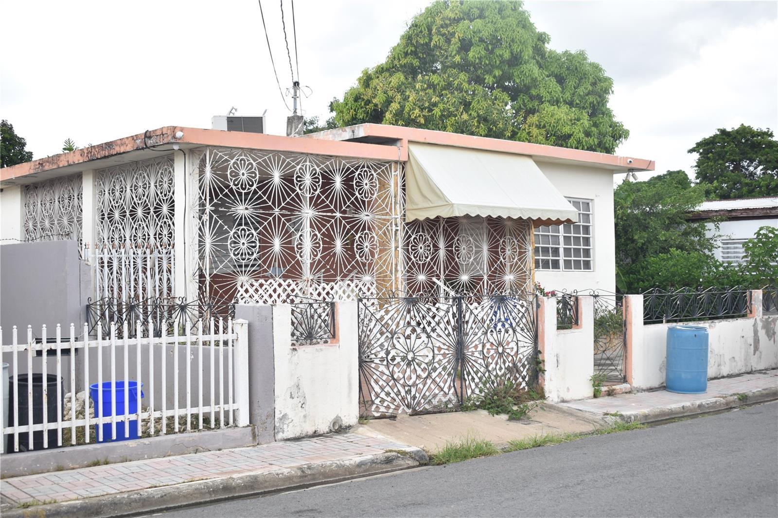 FELICIA - Residential