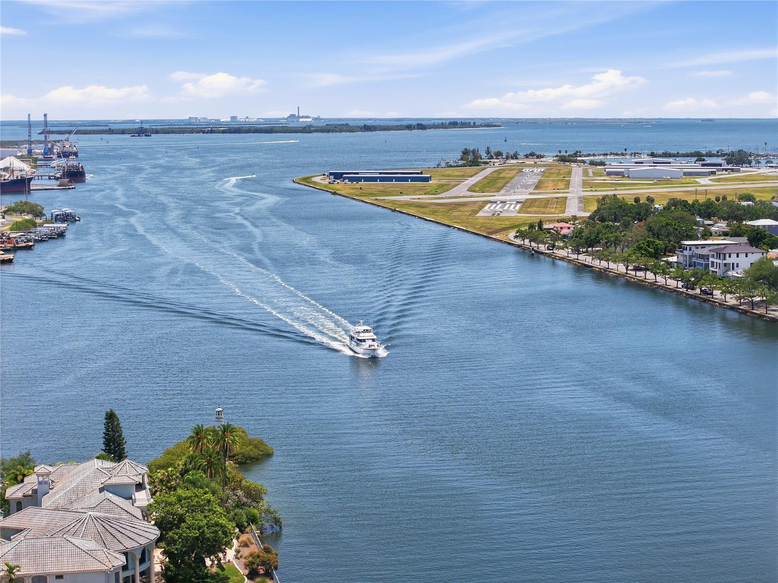 HARBOURSIDE AT HARBOUR ISLAND - Residential
