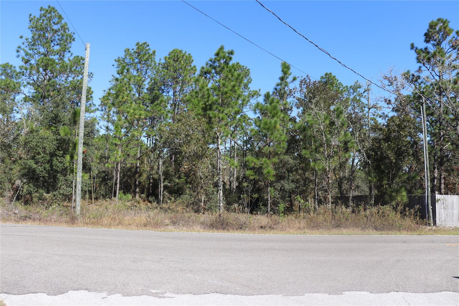 RAINBOW LAKES ESTATE - Land