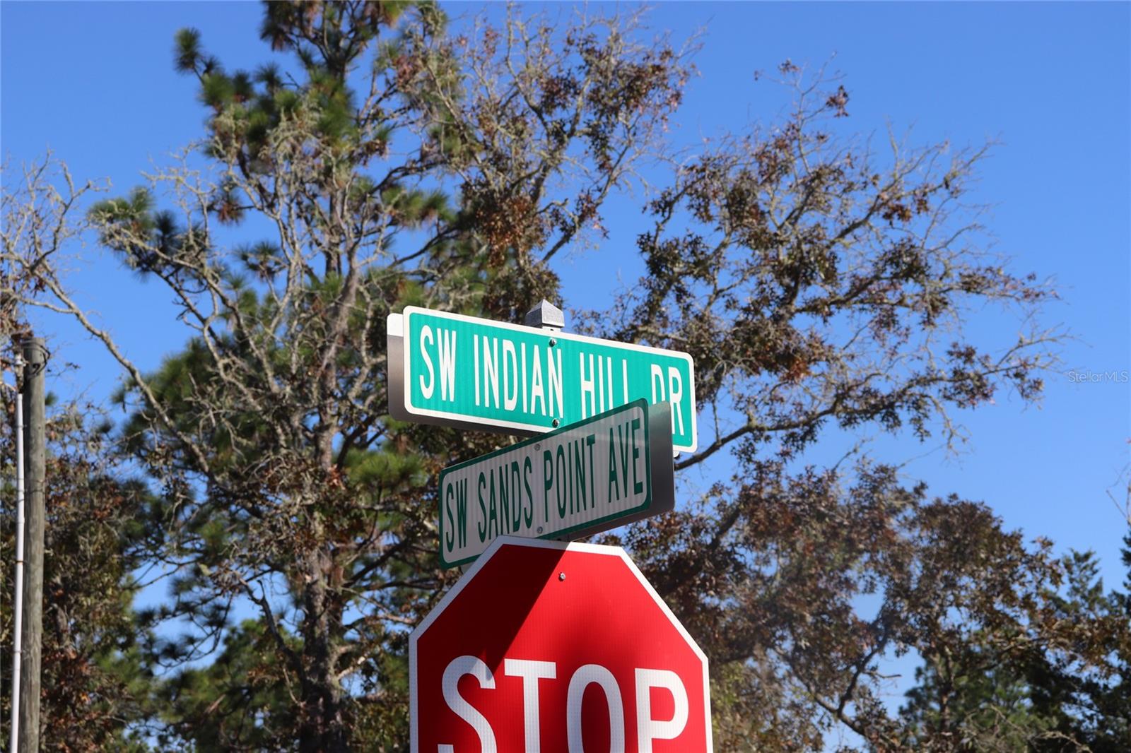 RAINBOW LAKES ESTATE - Land