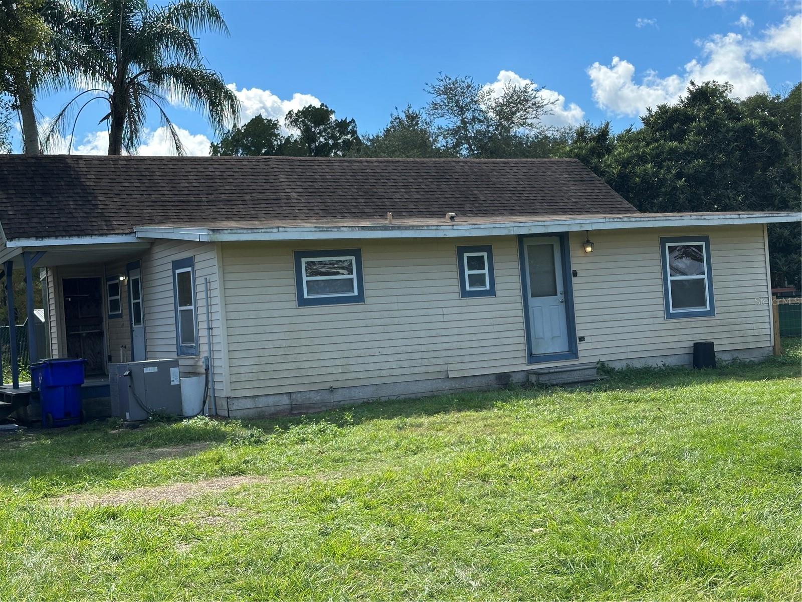 Just available is this nice 2 Bedroom 1 bath home in a quite area of St Cloud.  The utilities are included.