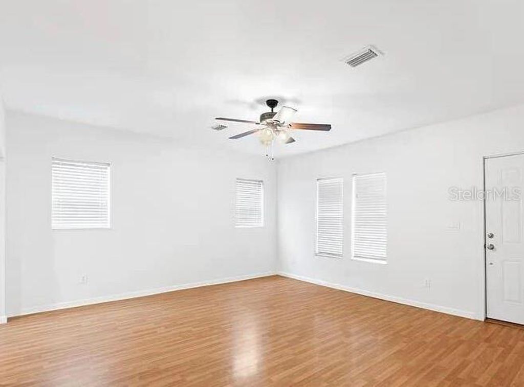 Photo of 1016 10th Avenue, Graceville, FL 32440 (MLS # O6350234)