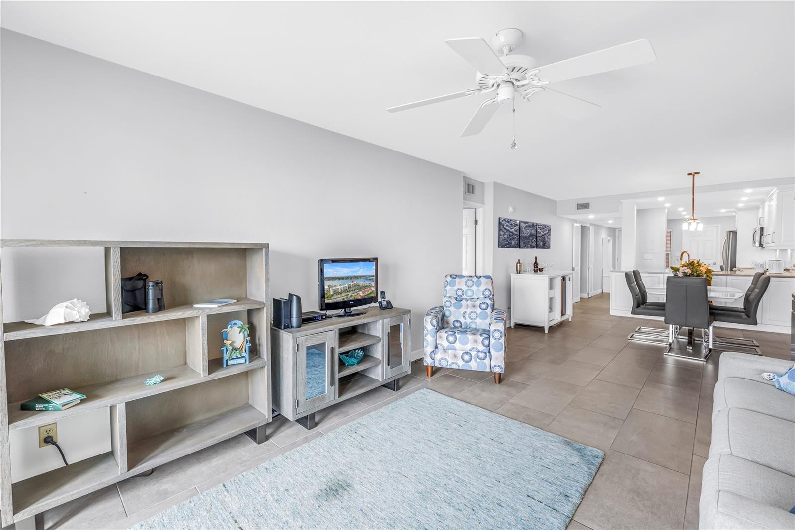 BAHIA VISTA UNIT II - Residential