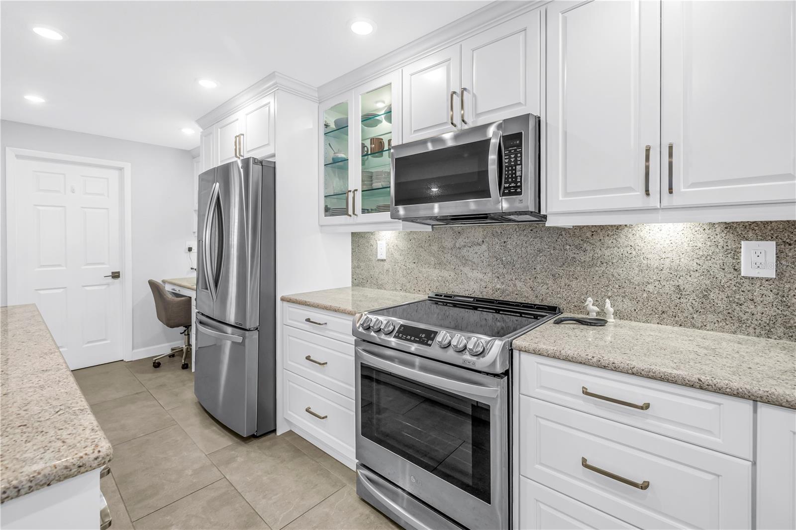 BAHIA VISTA UNIT II - Residential