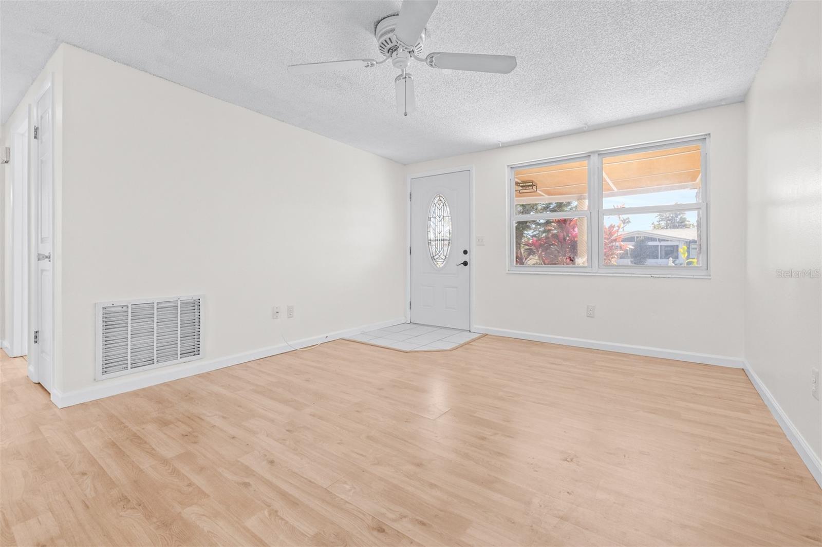 TAHITIAN HOMES - Residential