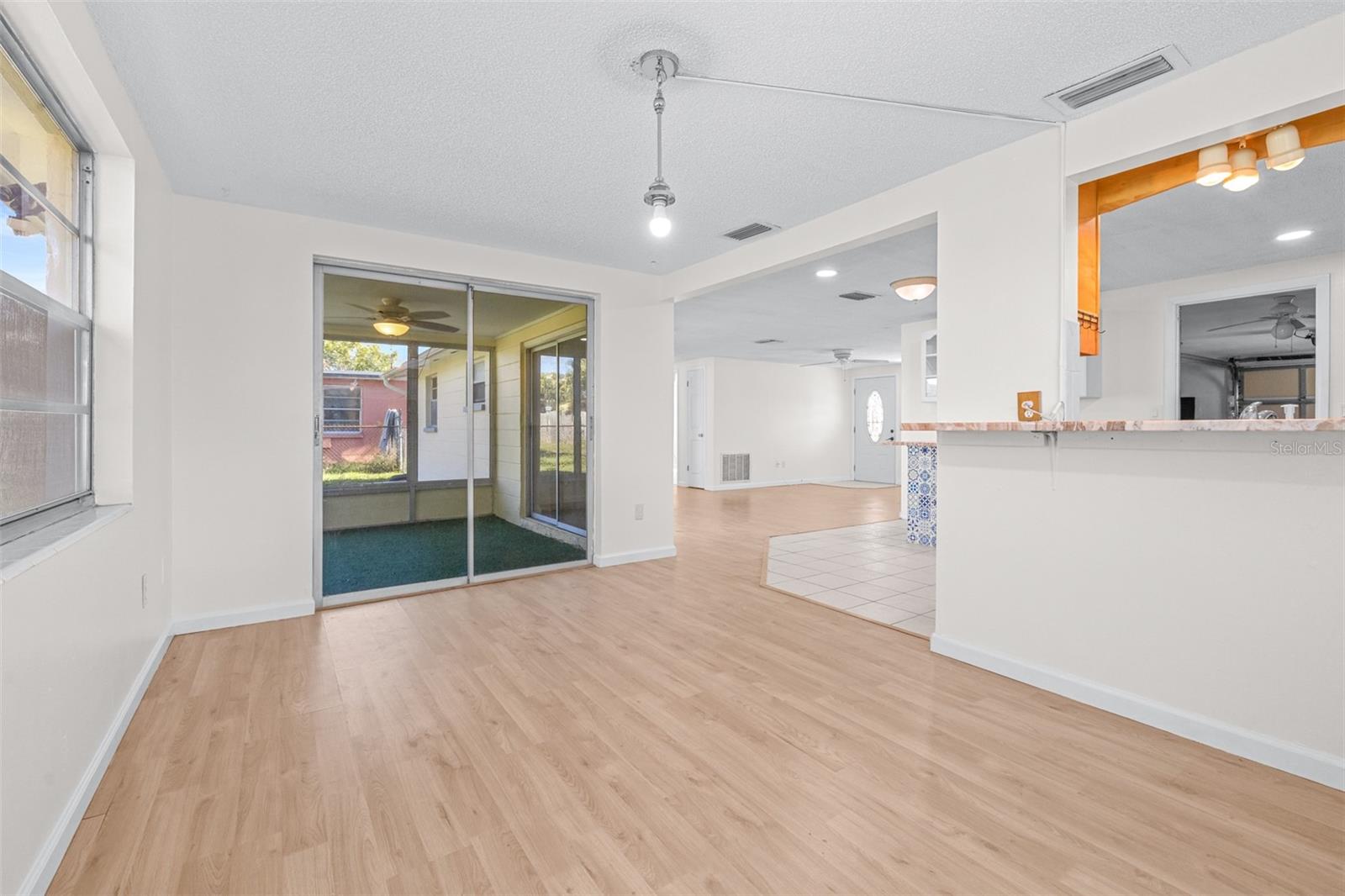 TAHITIAN HOMES - Residential