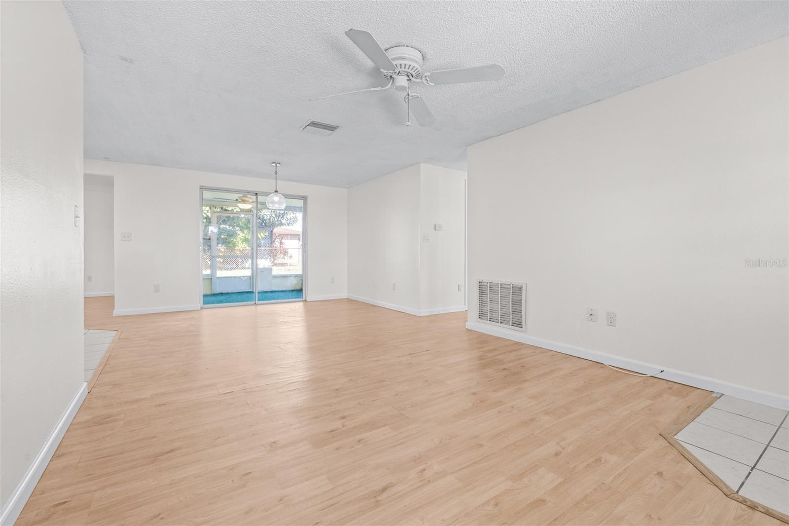 TAHITIAN HOMES - Residential