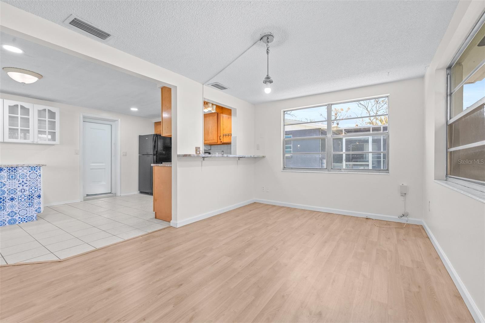 TAHITIAN HOMES - Residential