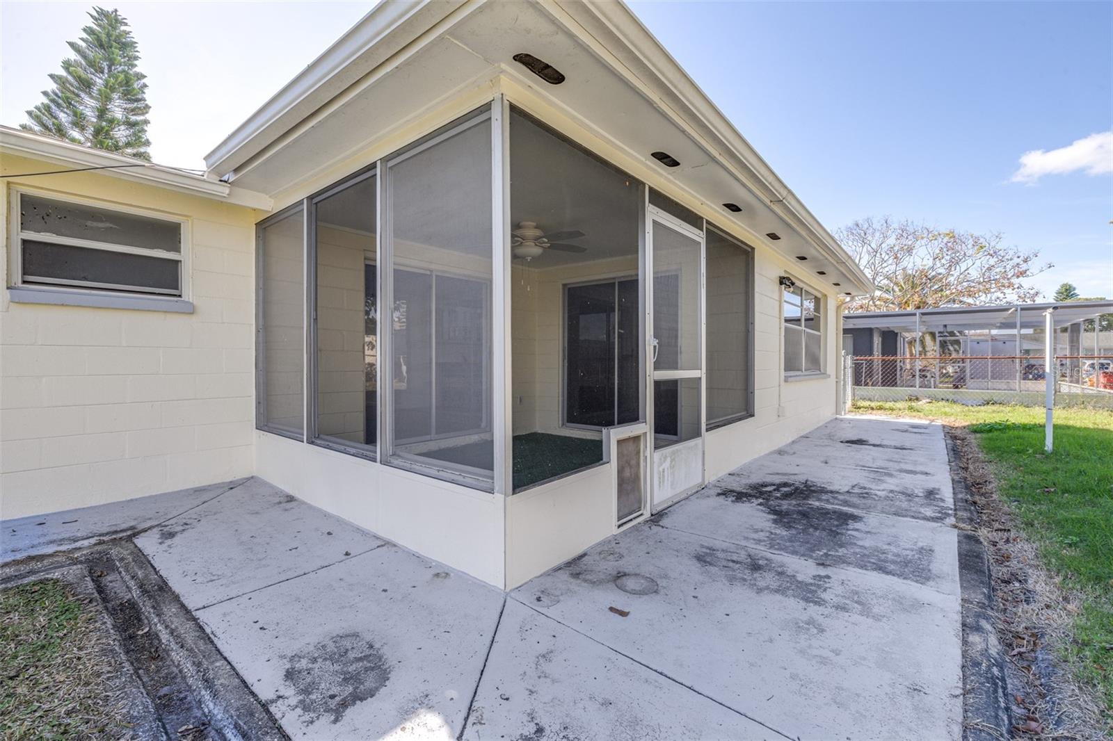 TAHITIAN HOMES - Residential