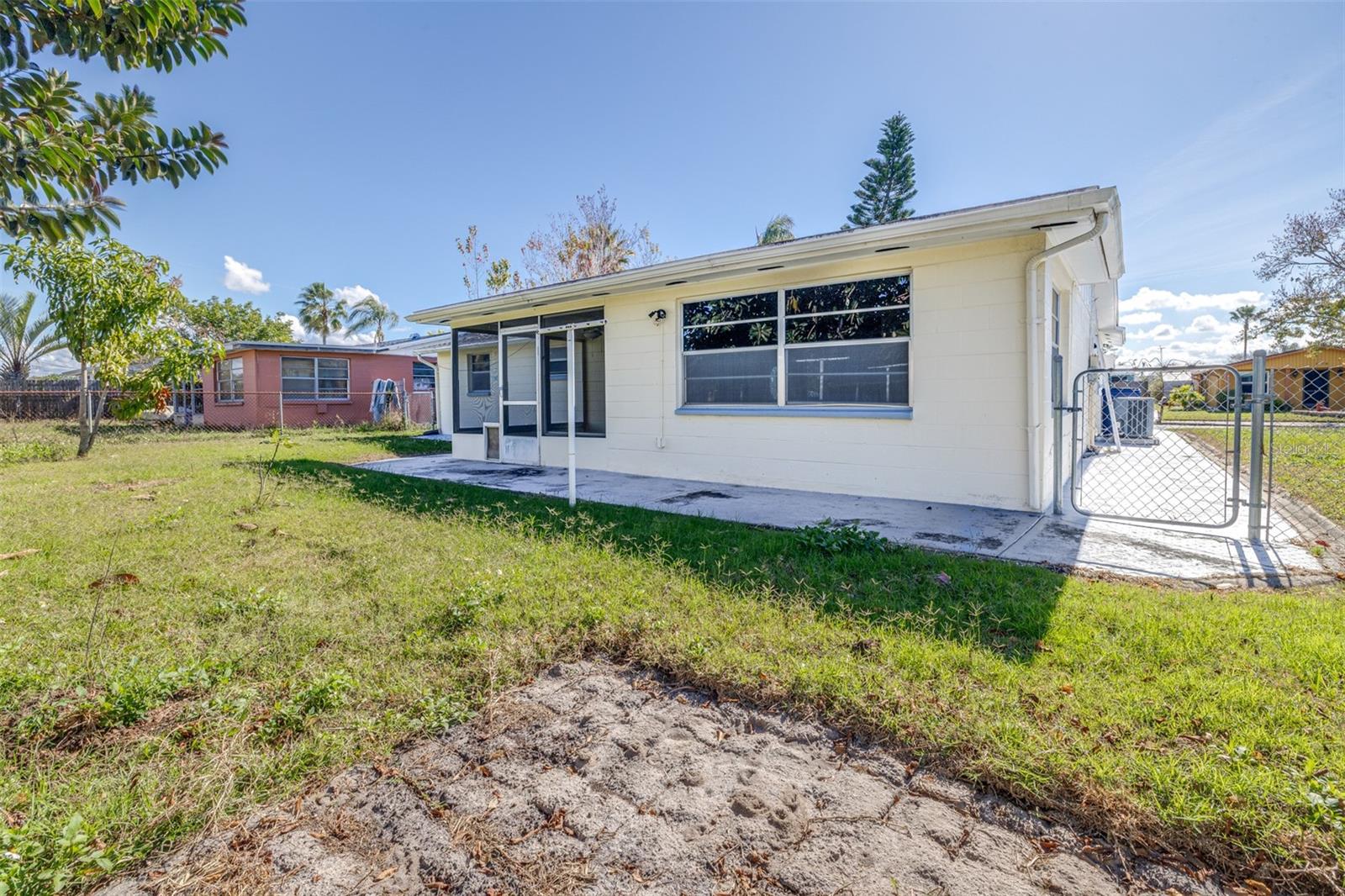 TAHITIAN HOMES - Residential