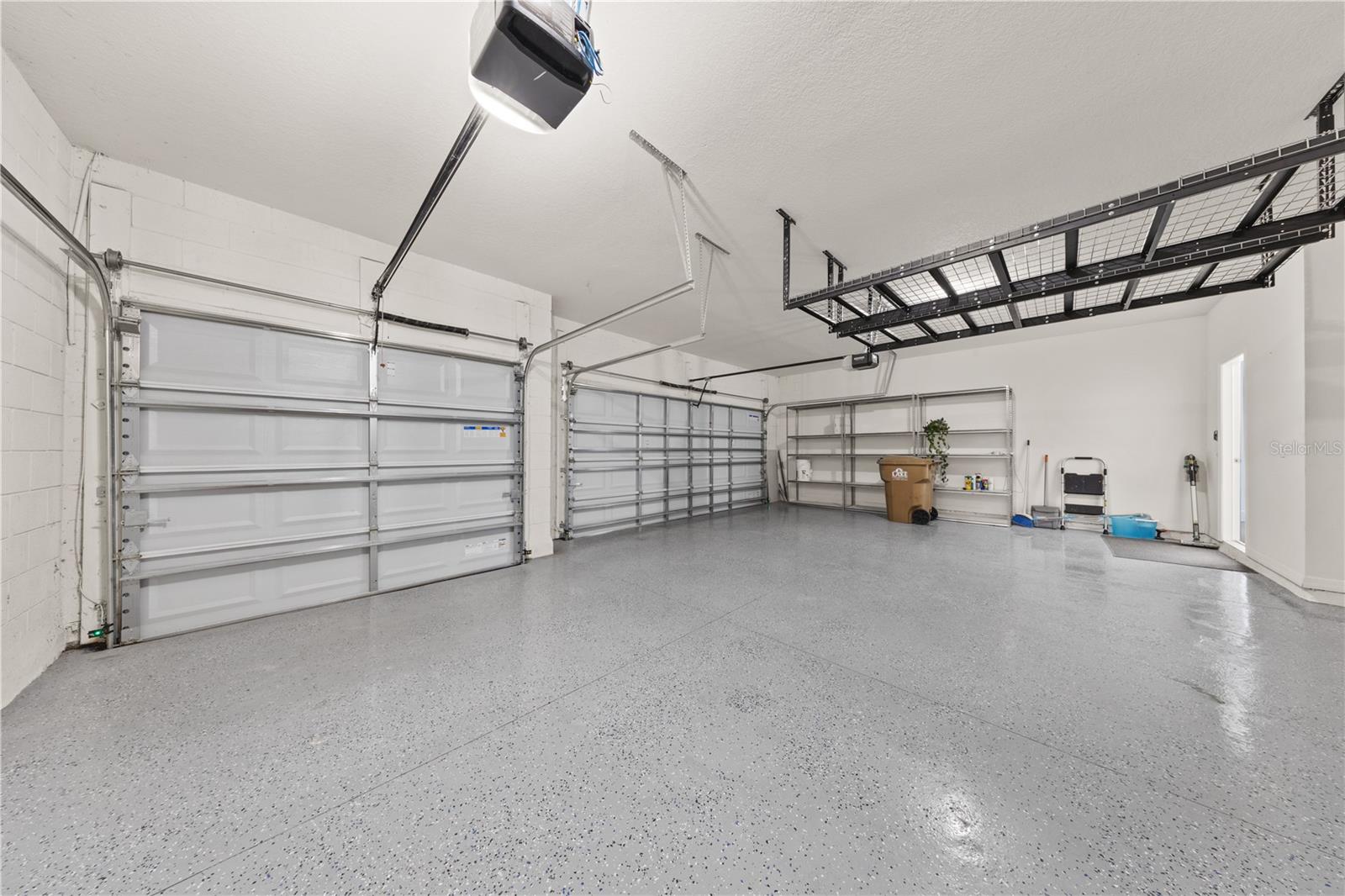 LAKE APOPKA SOUND - Residential