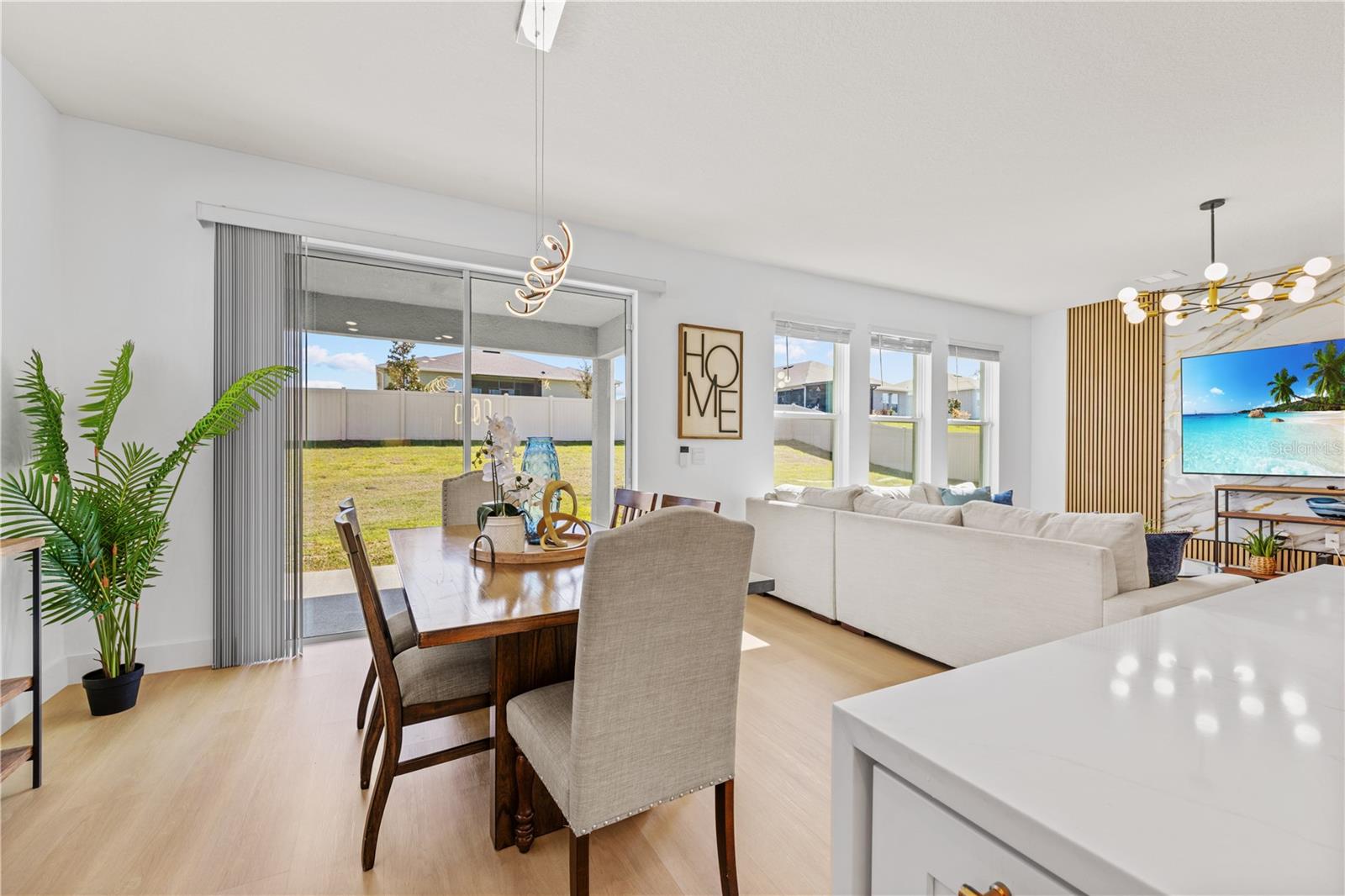 LAKE APOPKA SOUND - Residential