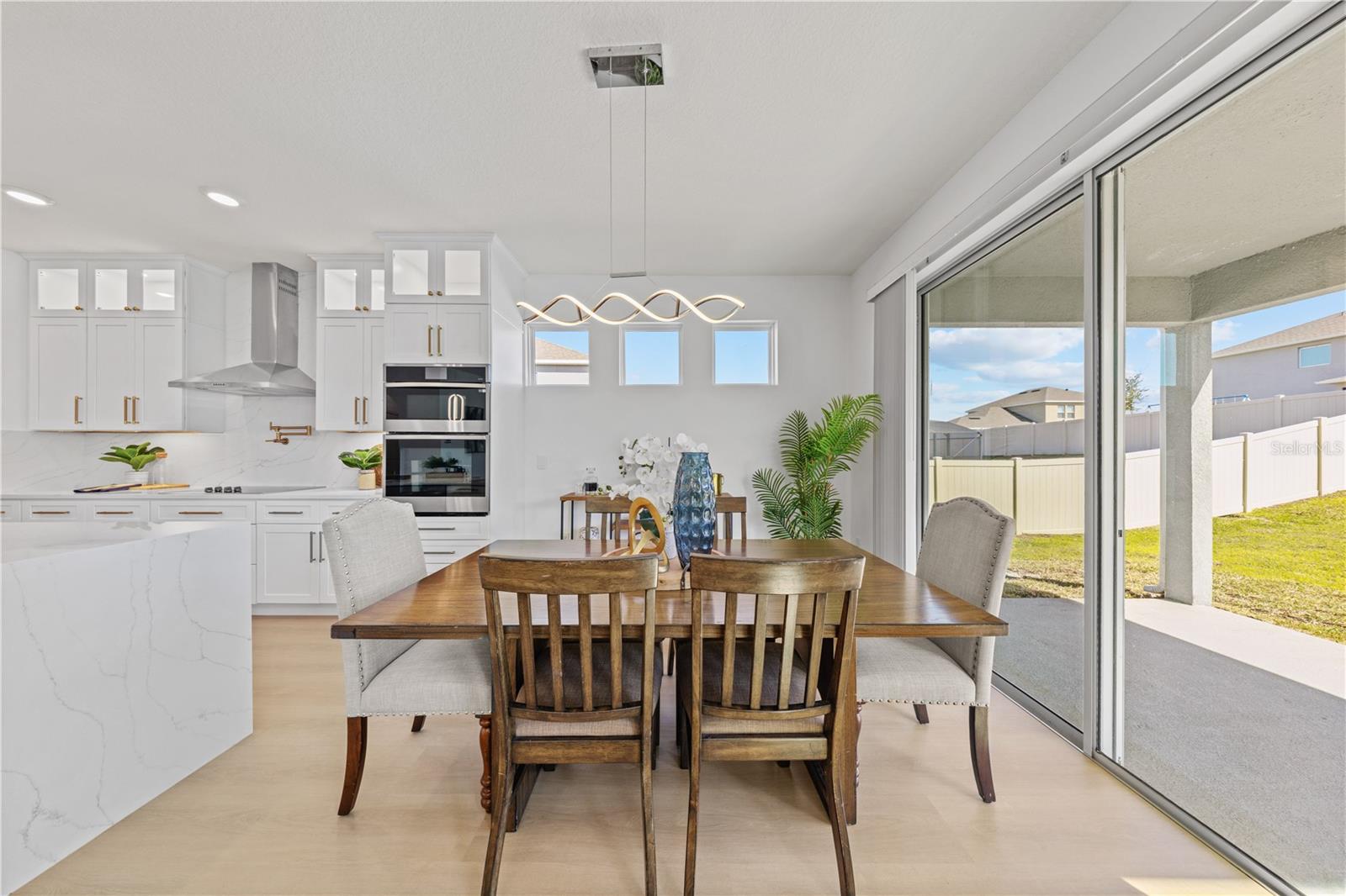 LAKE APOPKA SOUND - Residential