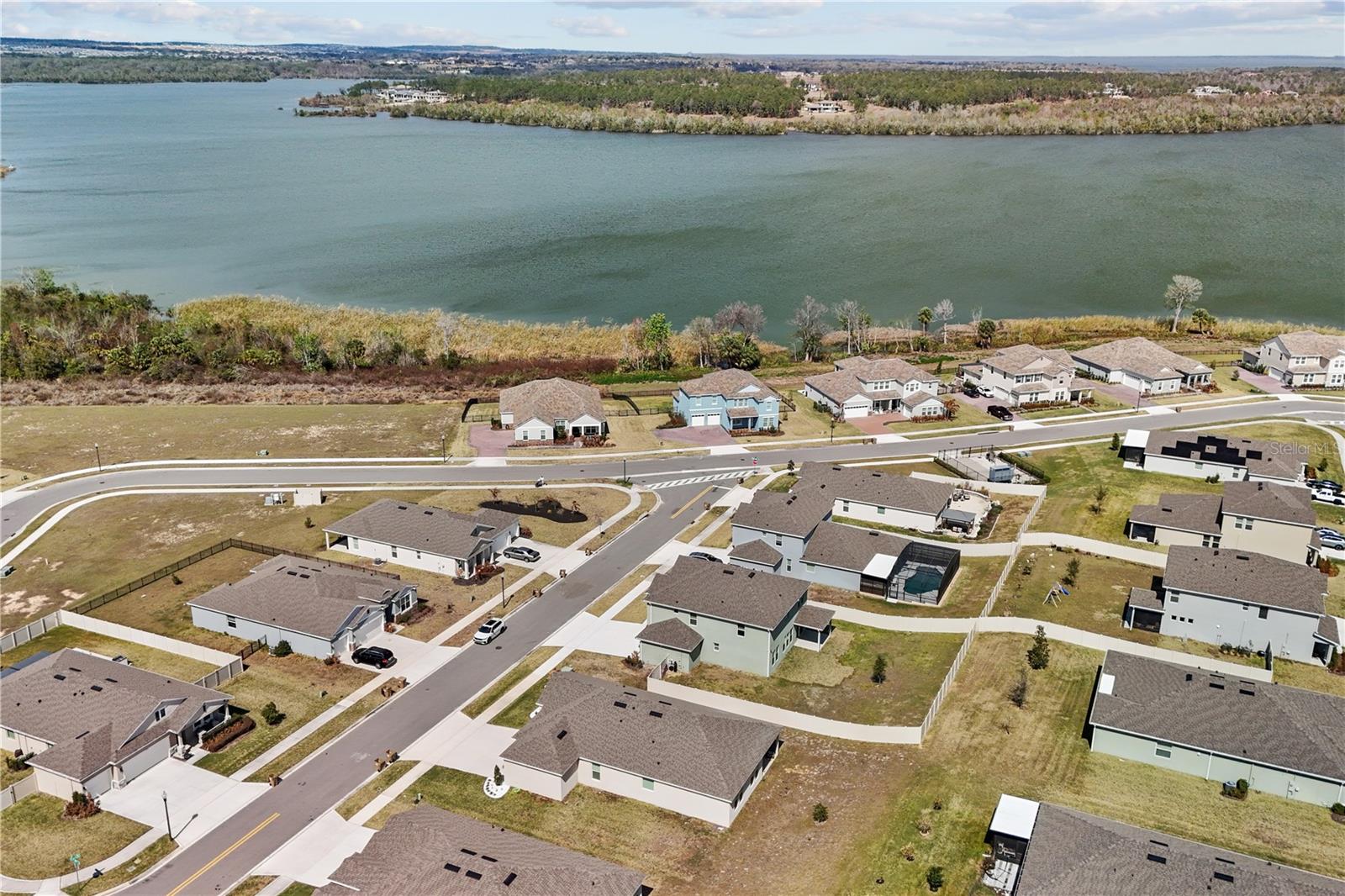 LAKE APOPKA SOUND - Residential