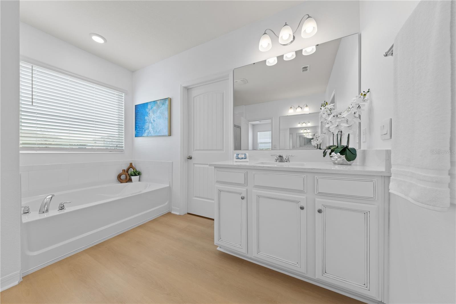 LAKE APOPKA SOUND - Residential