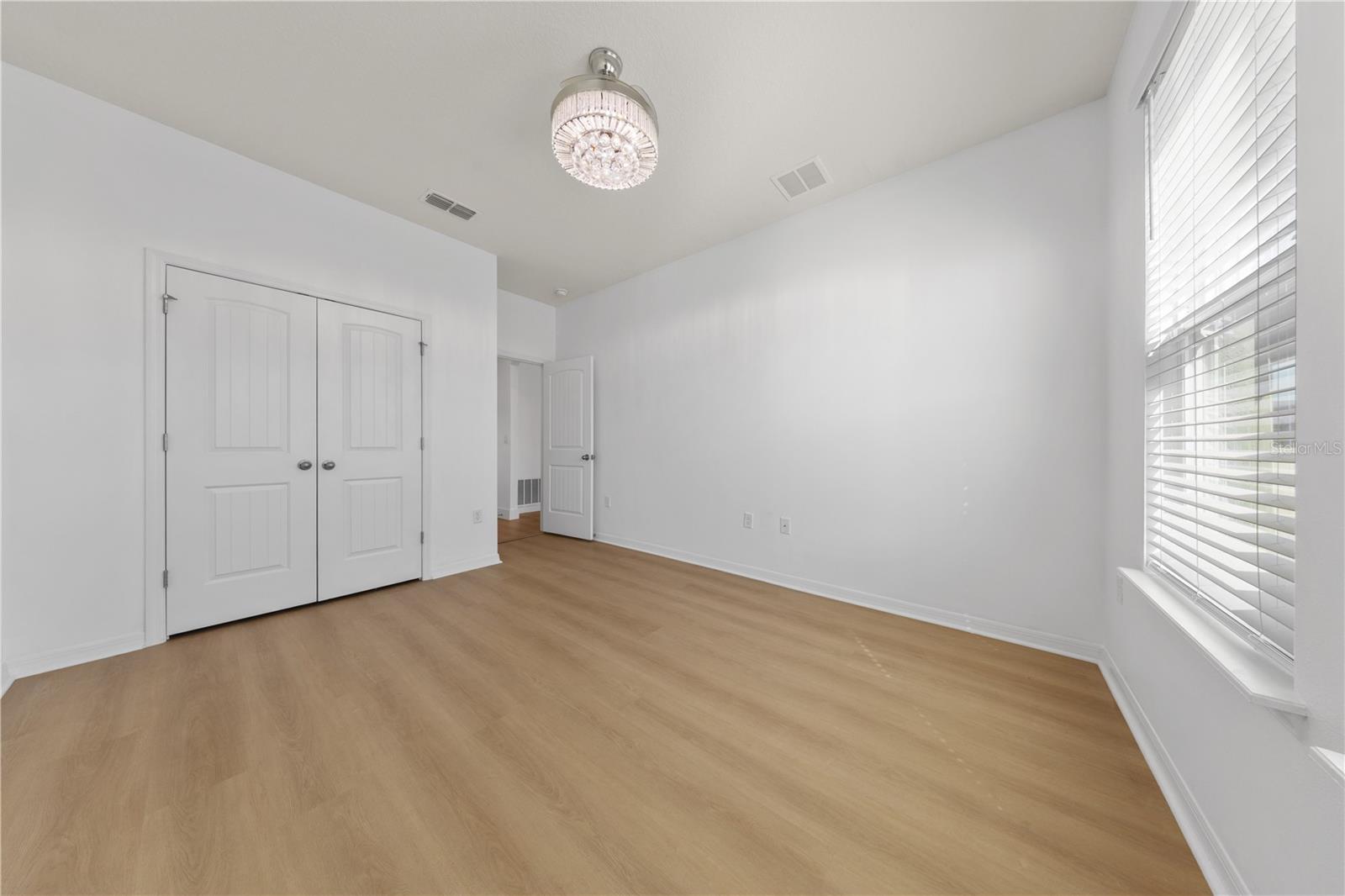 LAKE APOPKA SOUND - Residential