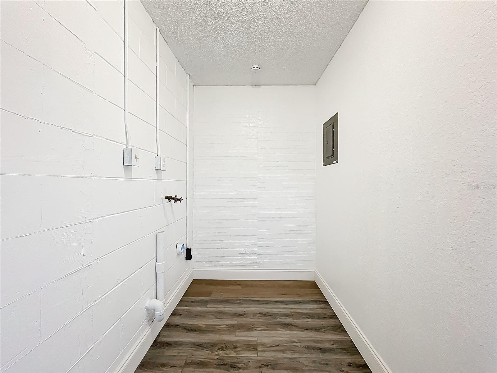 TAVARES 03 PINES REP LT 01 - Residential