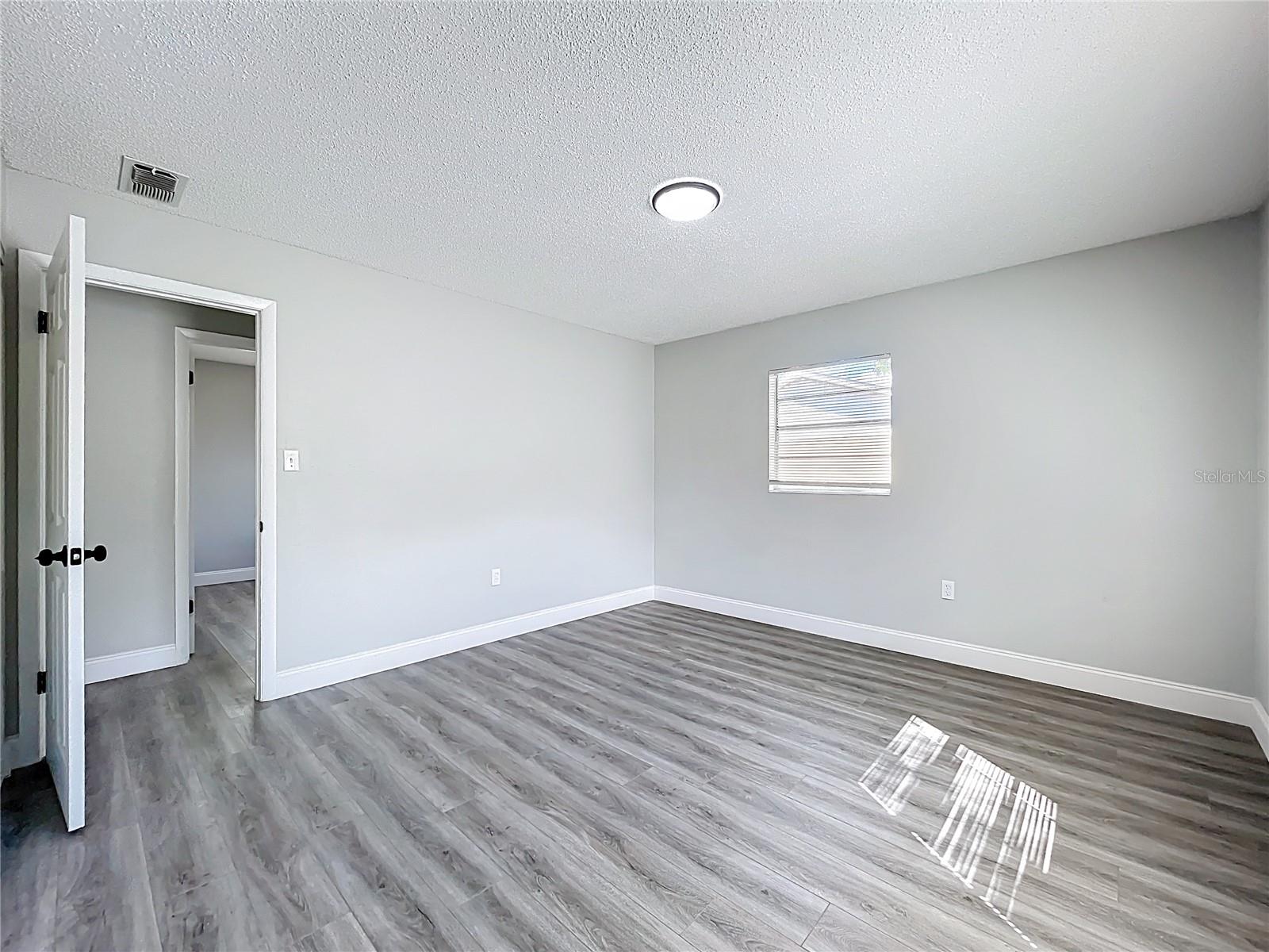 TAVARES 03 PINES REP LT 01 - Residential