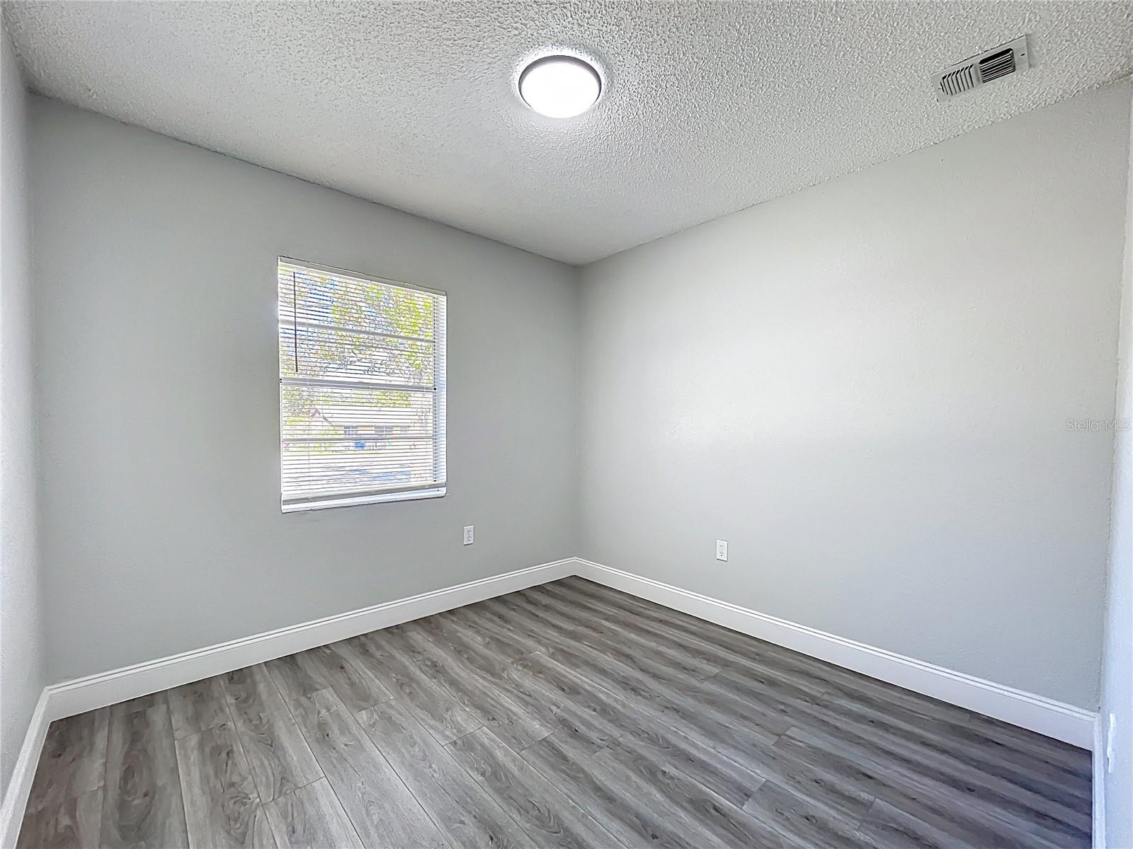 TAVARES 03 PINES REP LT 01 - Residential