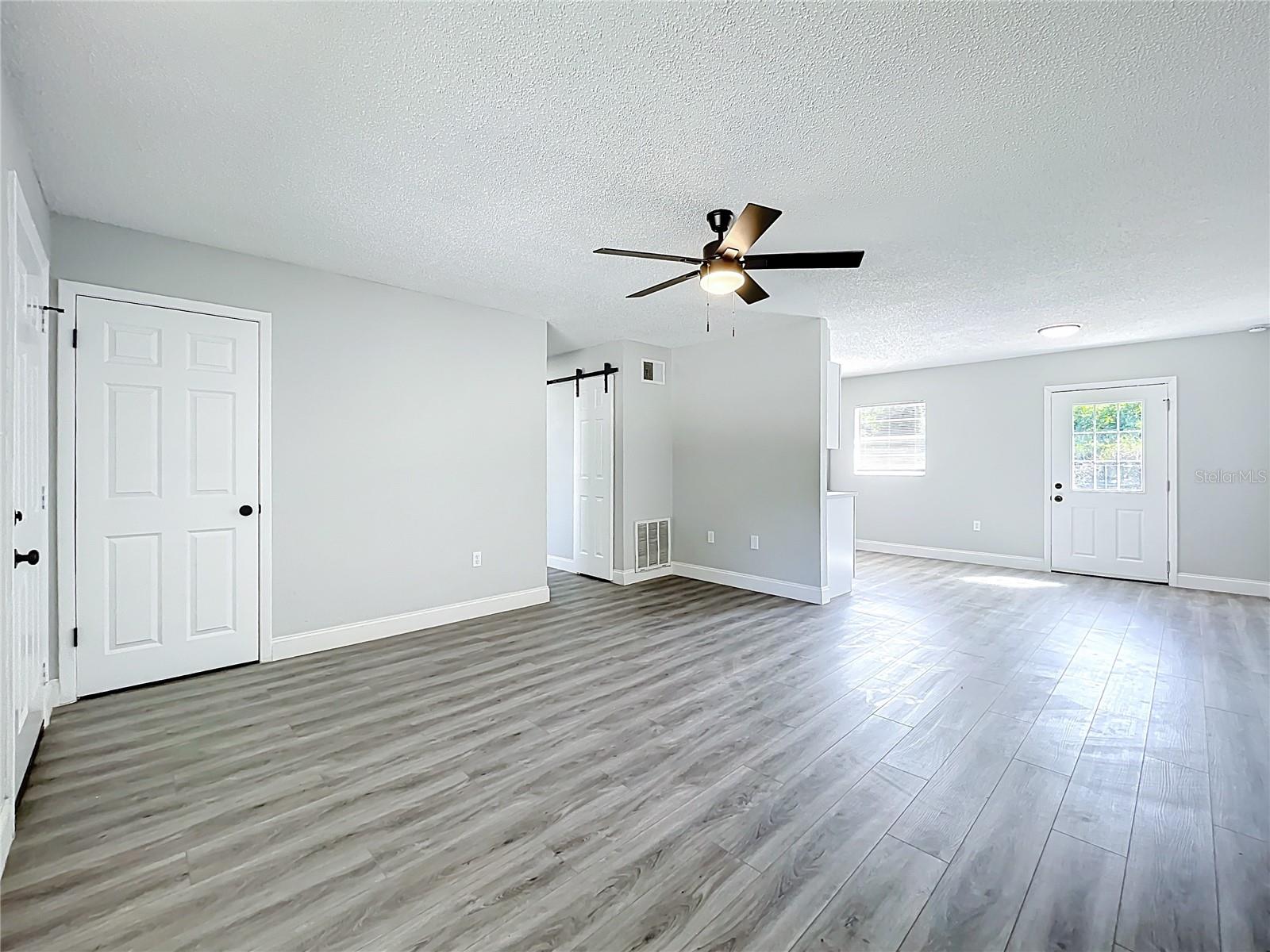 TAVARES 03 PINES REP LT 01 - Residential