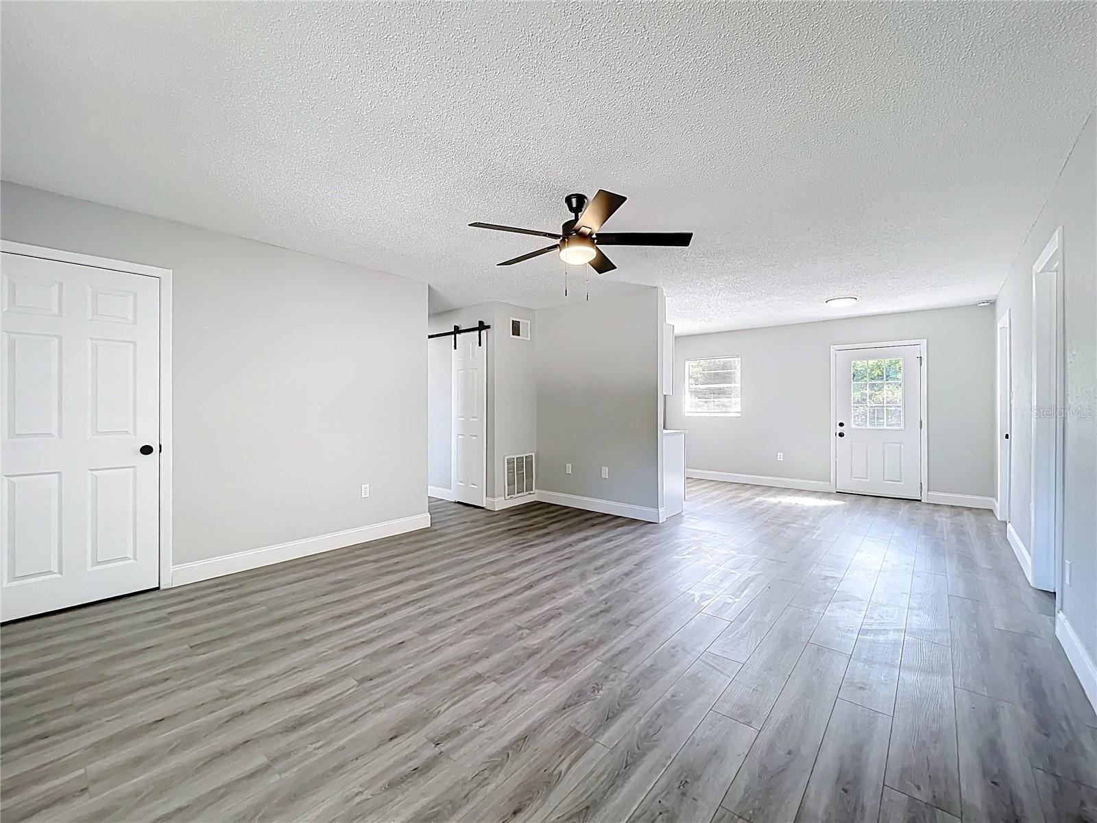 TAVARES 03 PINES REP LT 01 - Residential