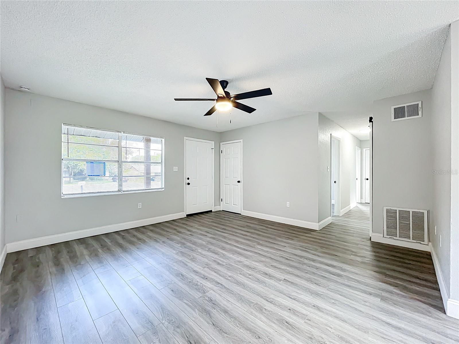 TAVARES 03 PINES REP LT 01 - Residential