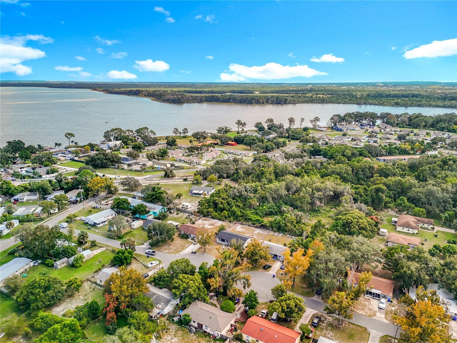 TAVARES 03 PINES REP LT 01 - Residential