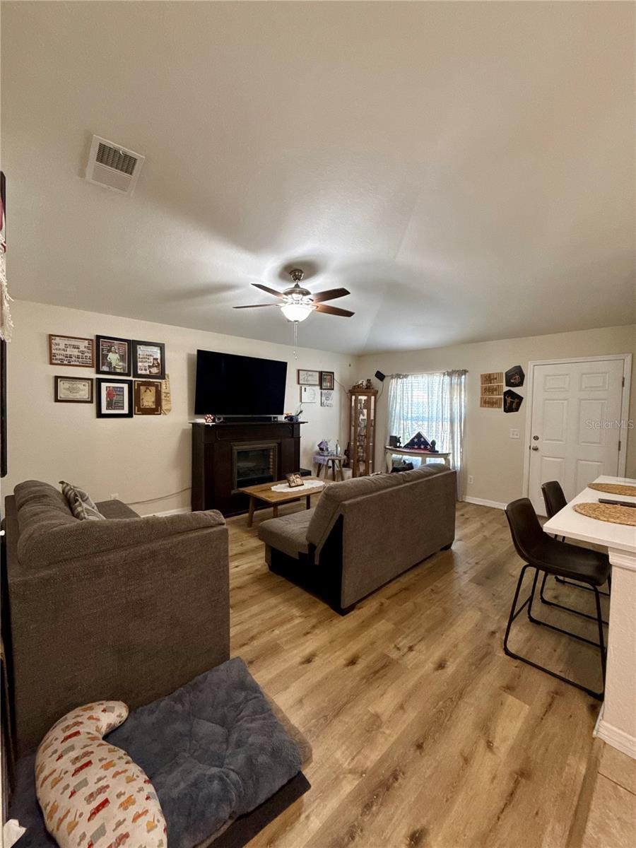 AUBURNDALE HEIGHTS - Residential