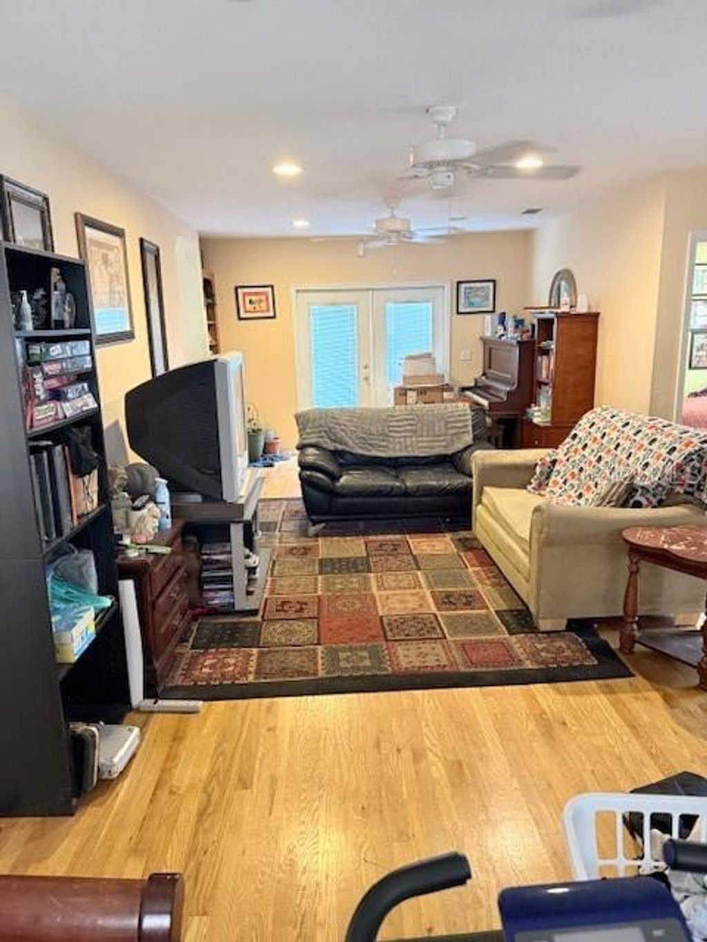 Photo of 212 S Bradford Avenue, Tampa, FL 33609 (MLS # TB8492396)