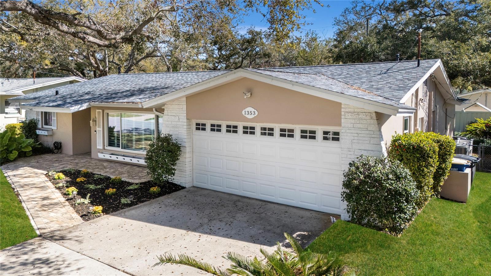 1353 WILLIAMS DRIVE